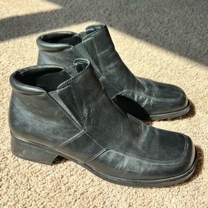 BareTraps Jamie leather ankle boot